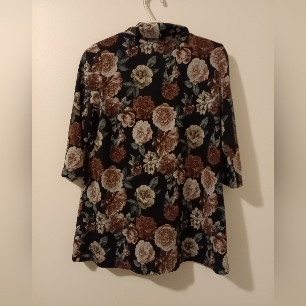2 For 25$ Black Floral Women's 3/4 Sleeve Blouse with Studded Details - Picture 2 of 4